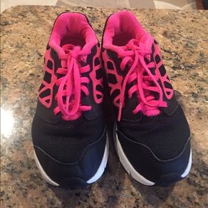 Nike Kids’ Downshifter 6 GS/ PS Running shoes